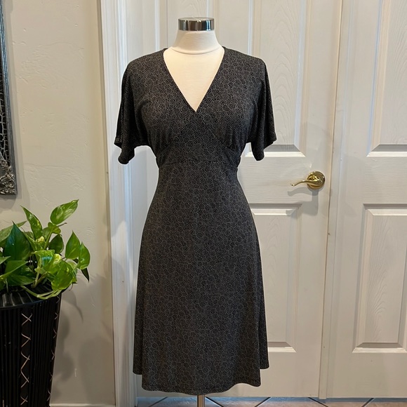 Vintage New York and Company V-neck Polka Dot Dress - Picture 13 of 13